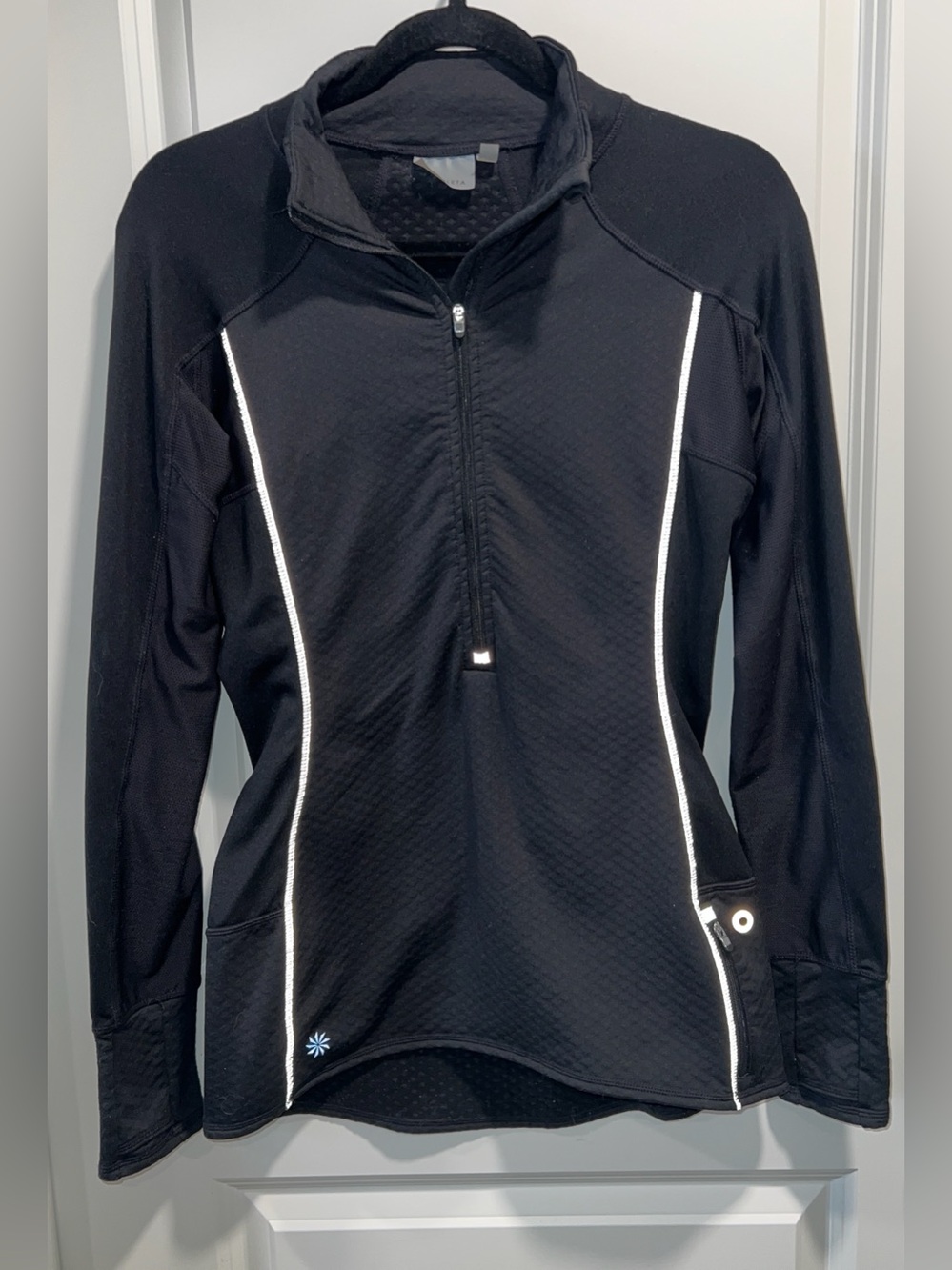 Athleta Women’s Black Long Sleeve 1/2 Zip Pullover with White Piping Size S